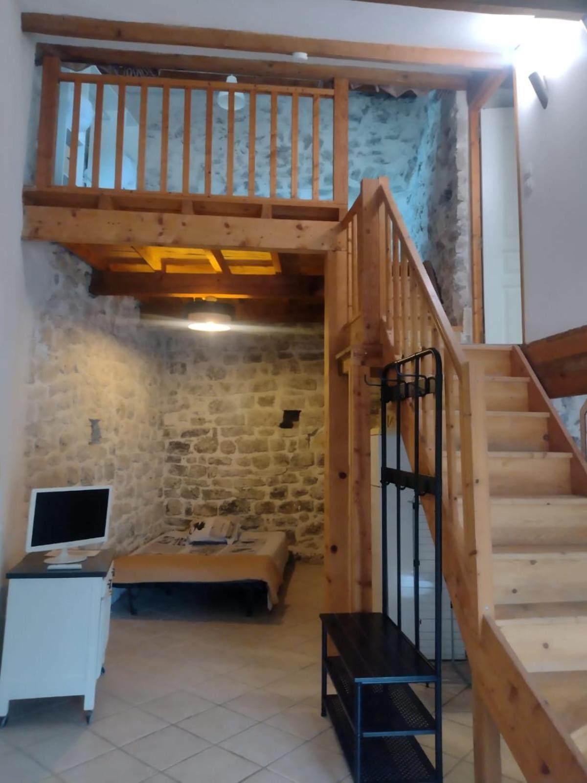 דראגיניאן Appartement Charmant En Provence מראה חיצוני תמונה